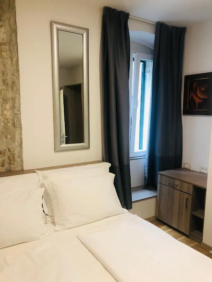 Centro Di Centri Rooms Split
