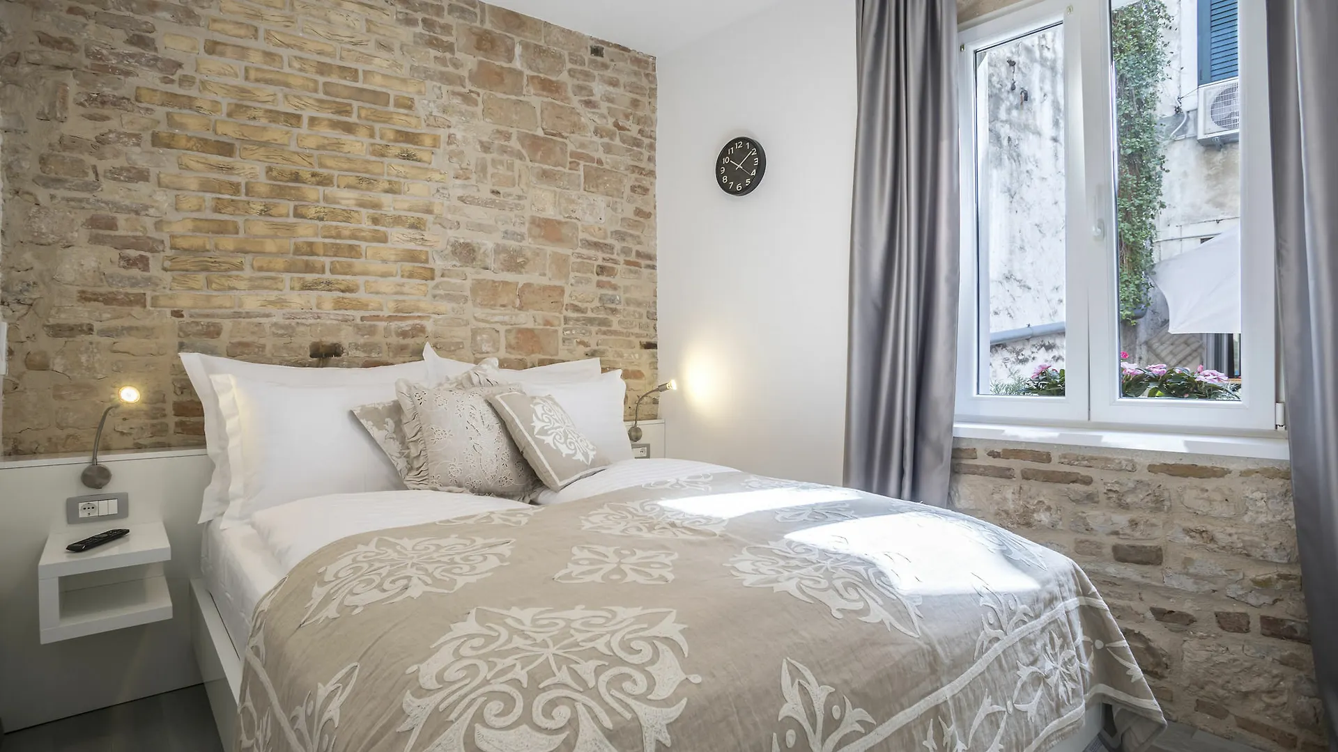 Centro Di Centri Rooms Split 4*,