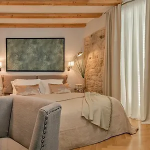 Hotel Heritage 19